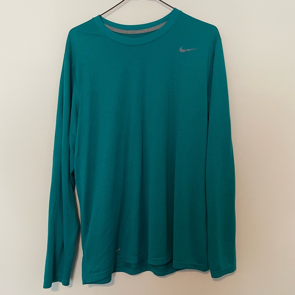 Nike Mens Large Dri-Fit Long Sleeve Shirt!